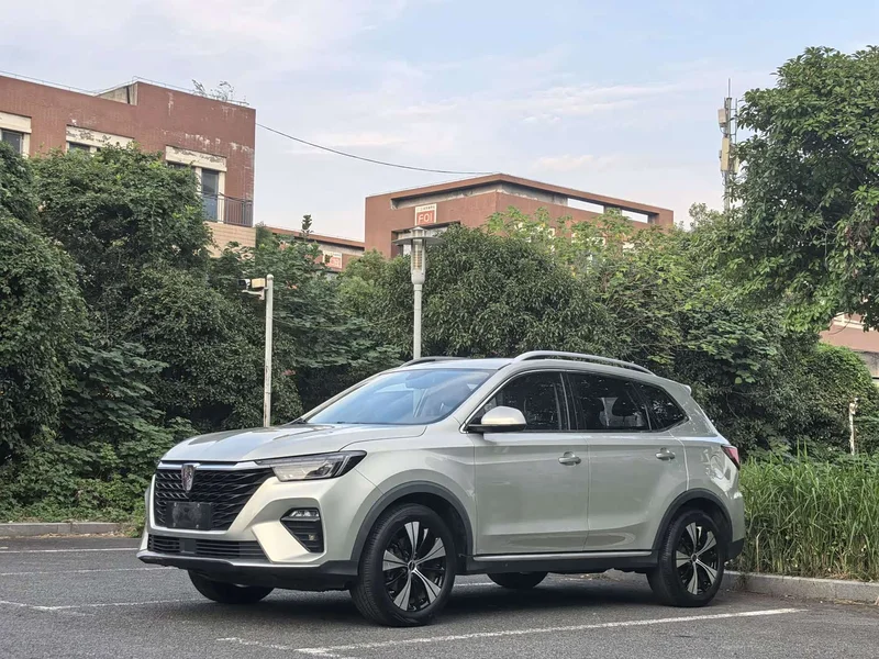 Roewe RX5 — фото 1