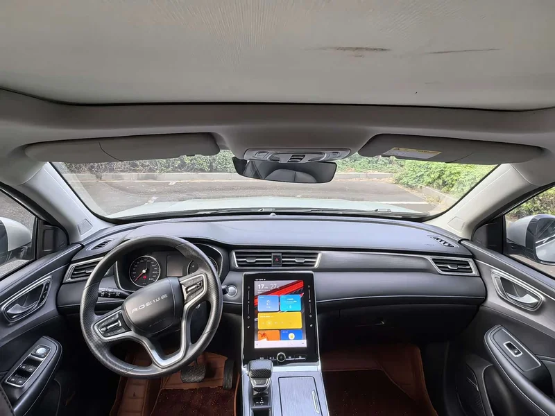 Roewe RX5 — фото 10