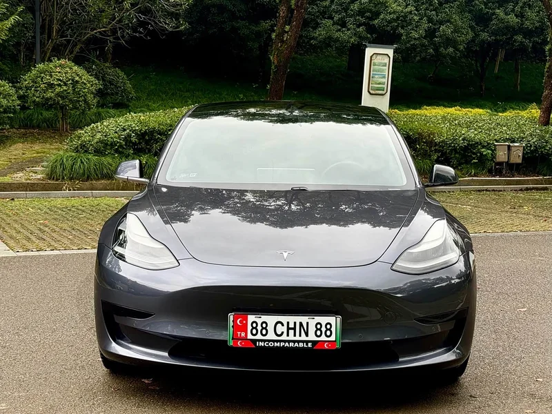 Tesla Model 3 — фото 2