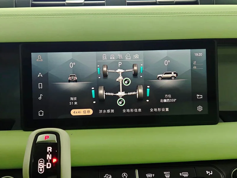 Land Rover Defender — фото 17