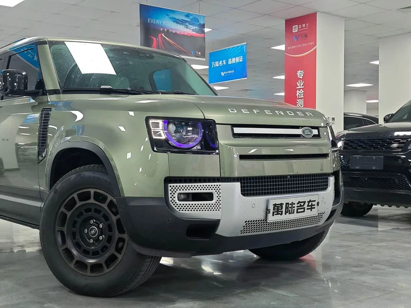 Land Rover Defender — фото 10