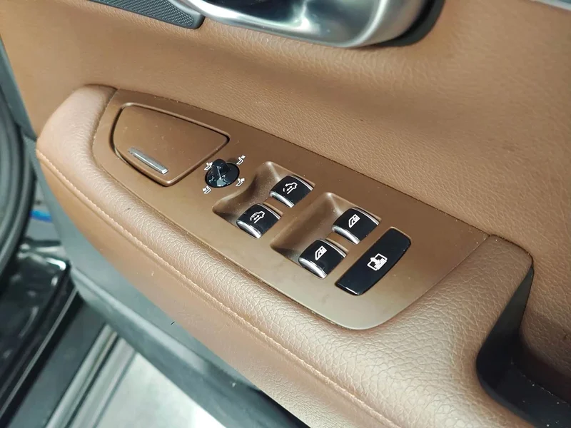 Volvo S90 — фото 18
