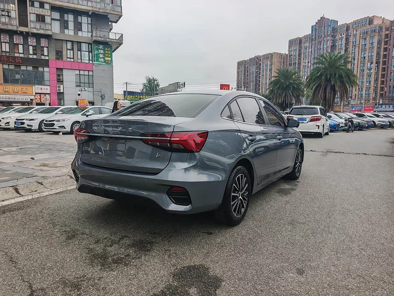 Roewe i5 — фото 7