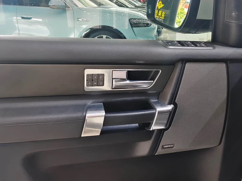 Land Rover Discovery — фото 10
