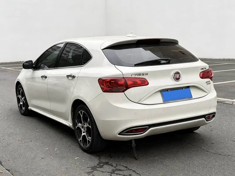 Hyundai i30 — фото 10