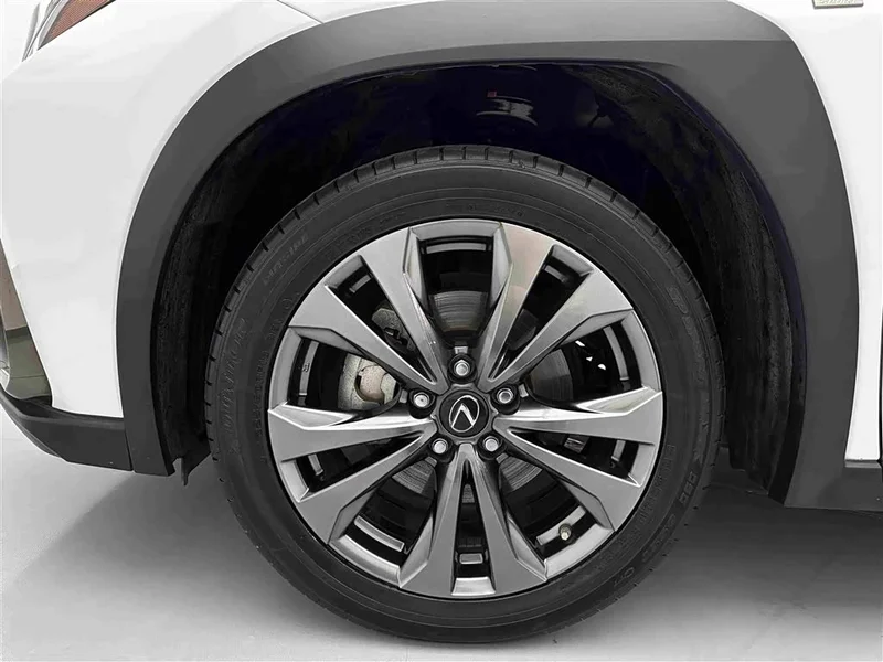 Lexus UX — фото 30