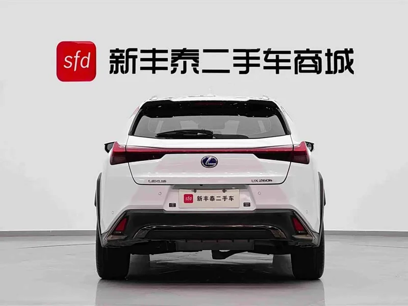 Lexus UX — фото 7