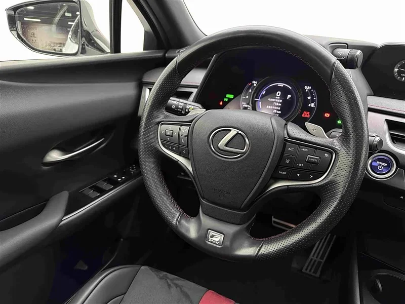 Lexus UX — фото 10