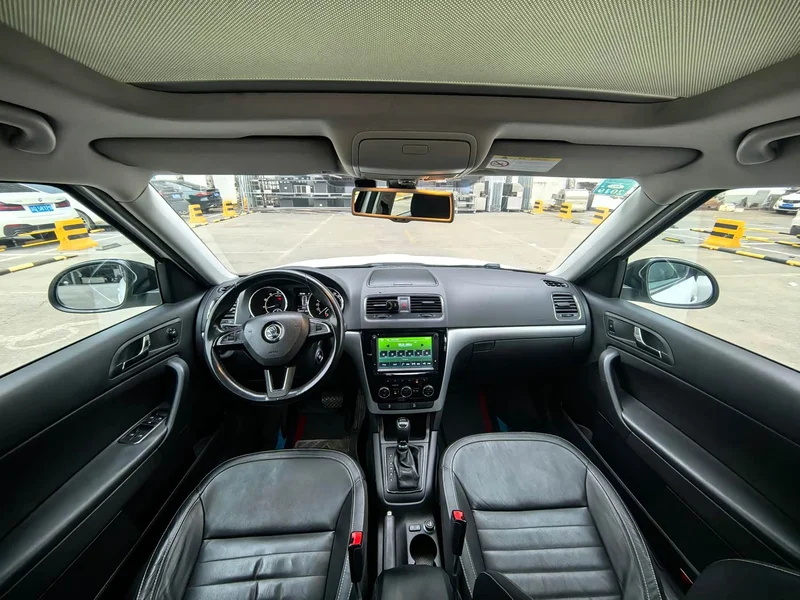 Skoda Yeti — фото 15