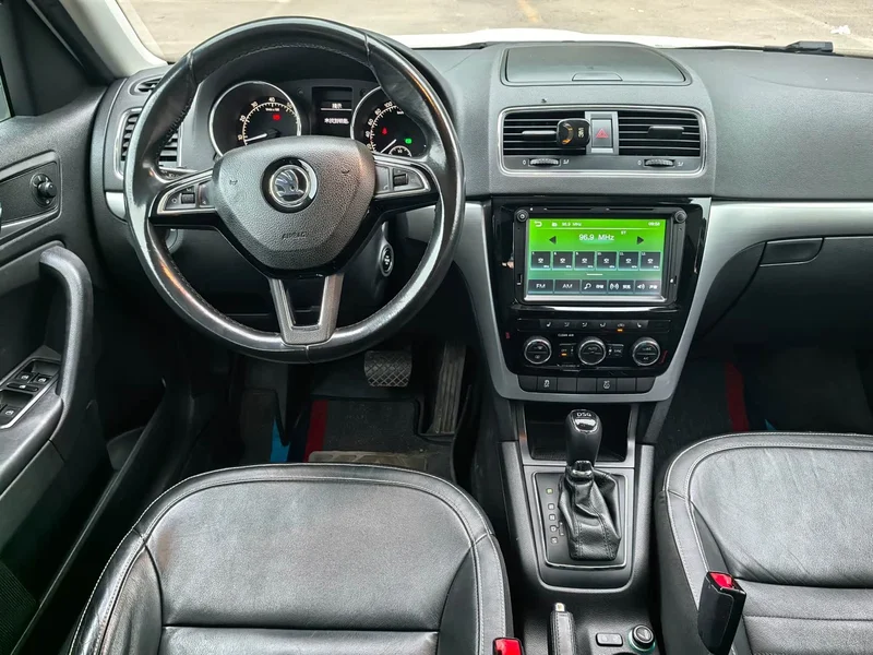 Skoda Yeti — фото 16