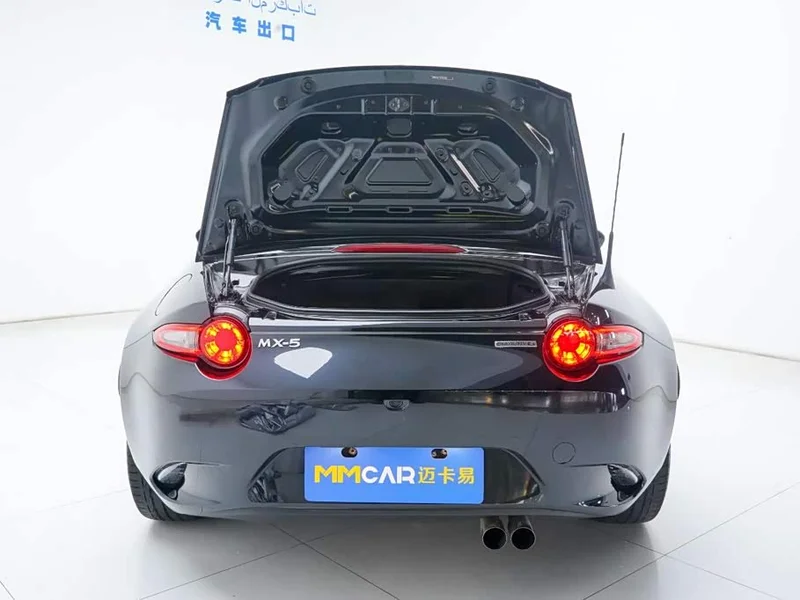 Mazda MX-5 — фото 8