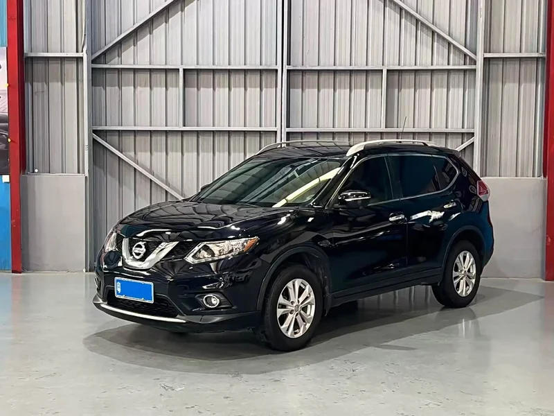 Nissan X-Trail — фото 1