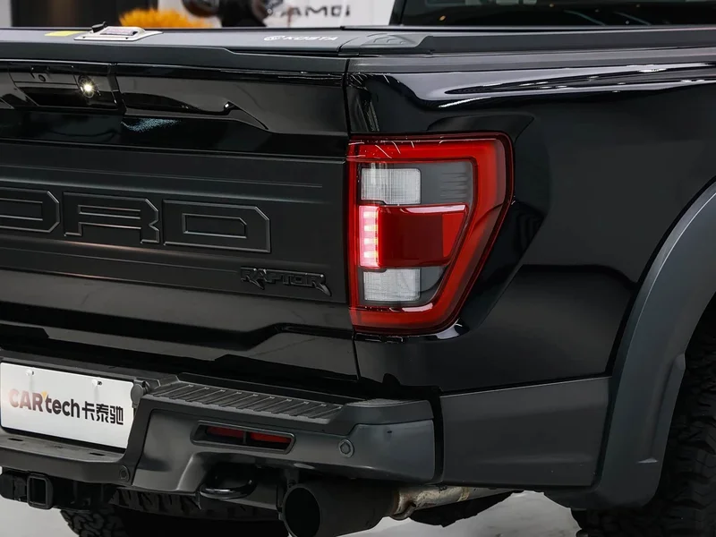 Ford F-150 Raptor — фото 9
