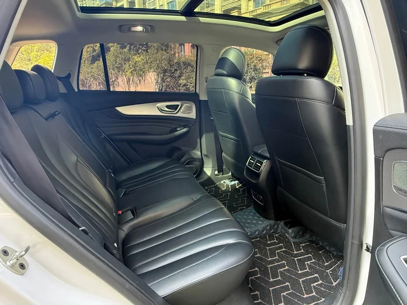 Roewe RX5 MAX — фото 21