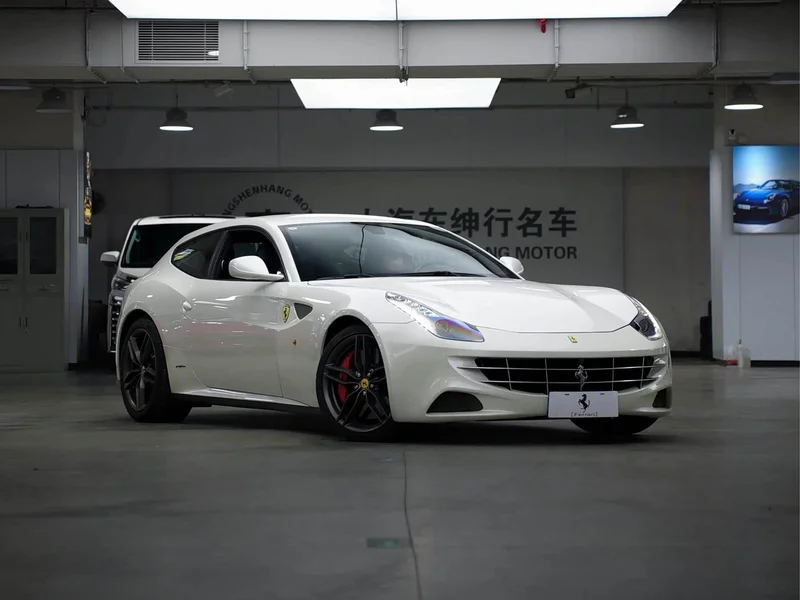 Ferrari FF — фото 3