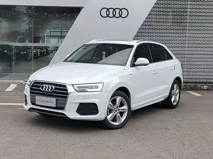 Audi Q3 — фото 1