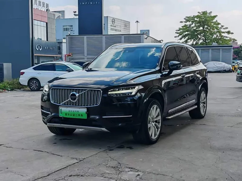 Volvo XC90 PHEV — фото 1