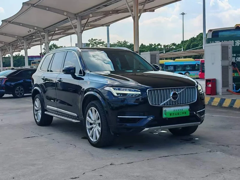 Volvo XC90 PHEV — фото 3