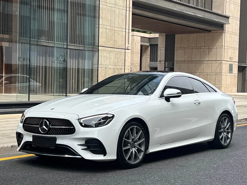 Mercedes-Benz E-Class (Imported) — фото 1
