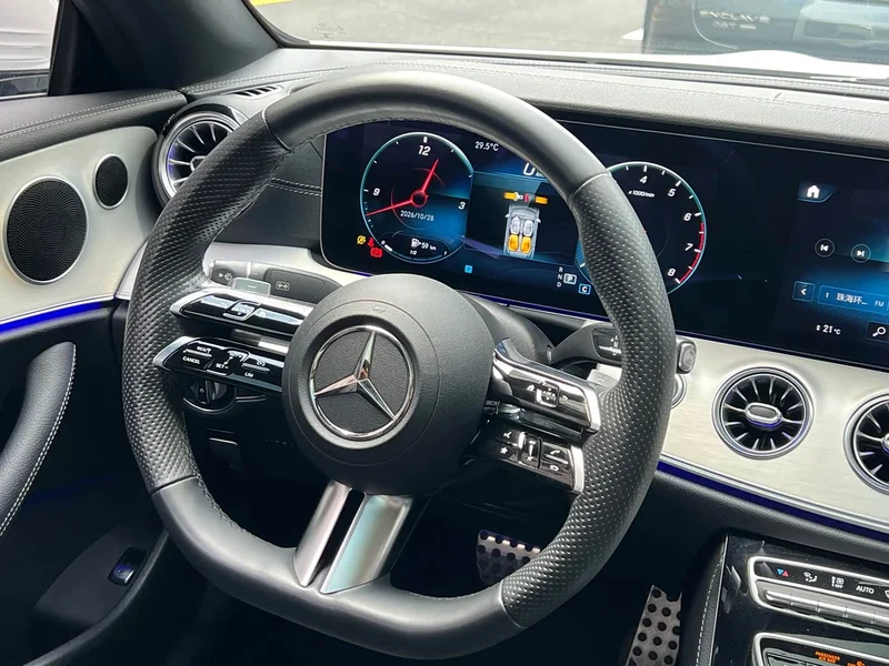 Mercedes-Benz E-Class (Imported) — фото 13