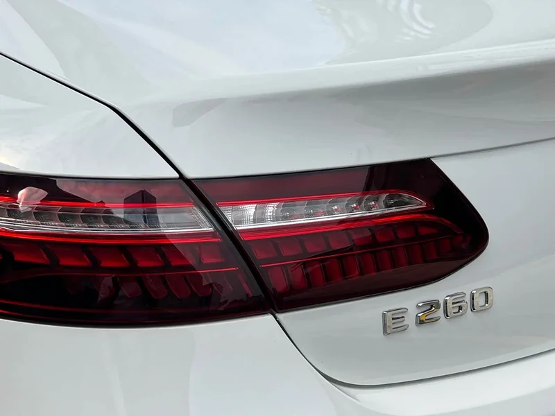 Mercedes-Benz E-Class (Imported) — фото 16