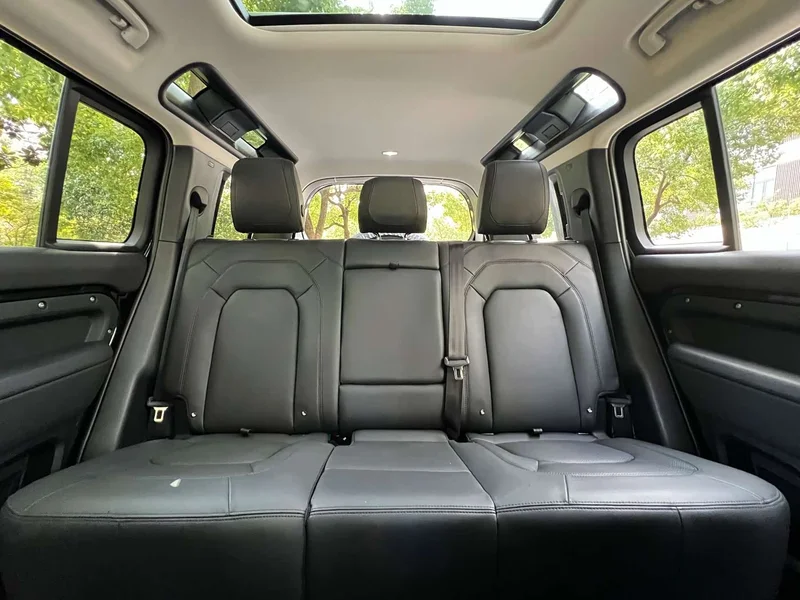 Land Rover Defender — фото 16