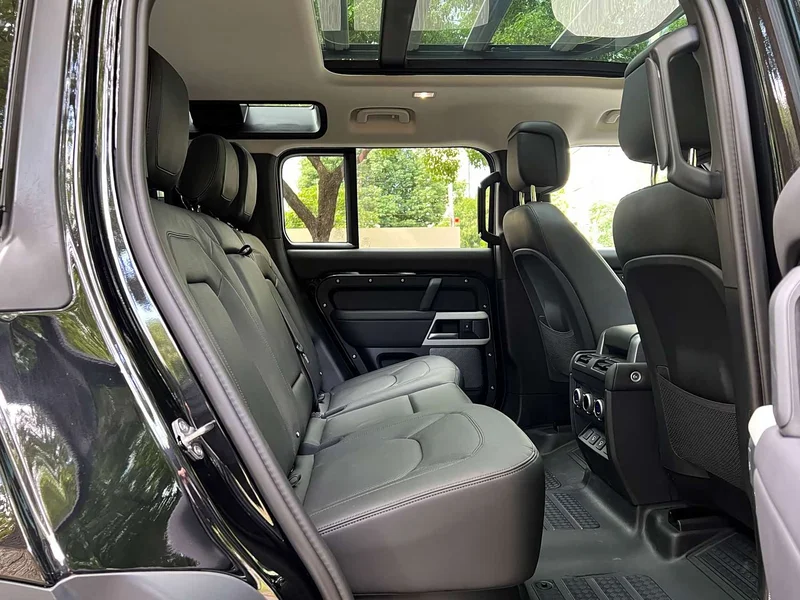 Land Rover Defender — фото 18