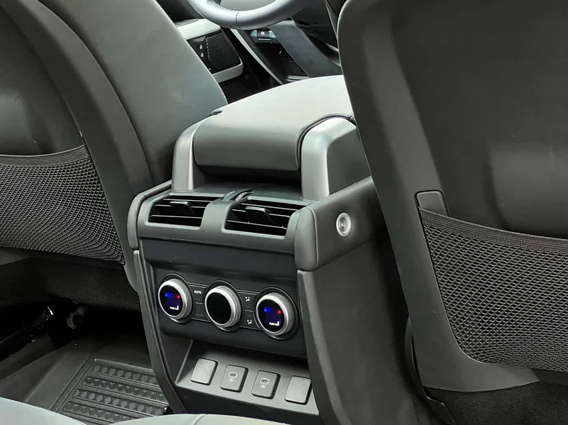 Land Rover Defender — фото 19