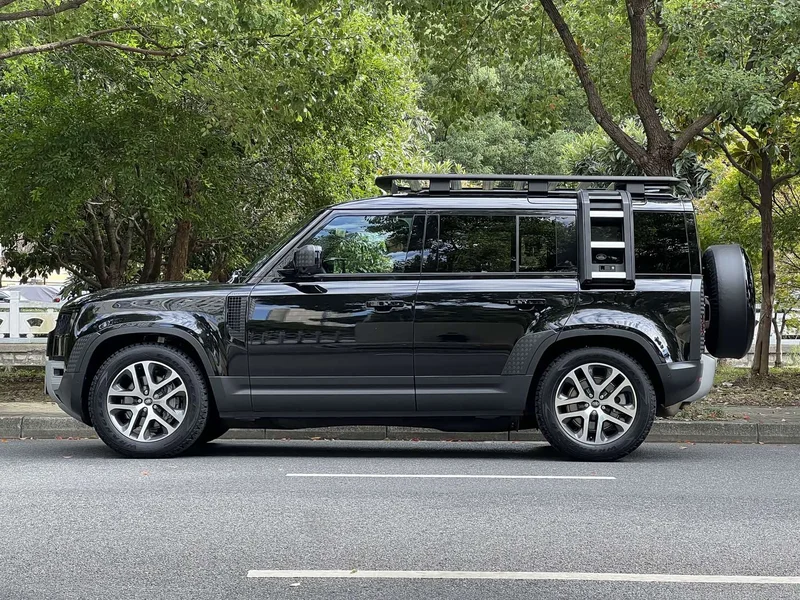 Land Rover Defender — фото 20