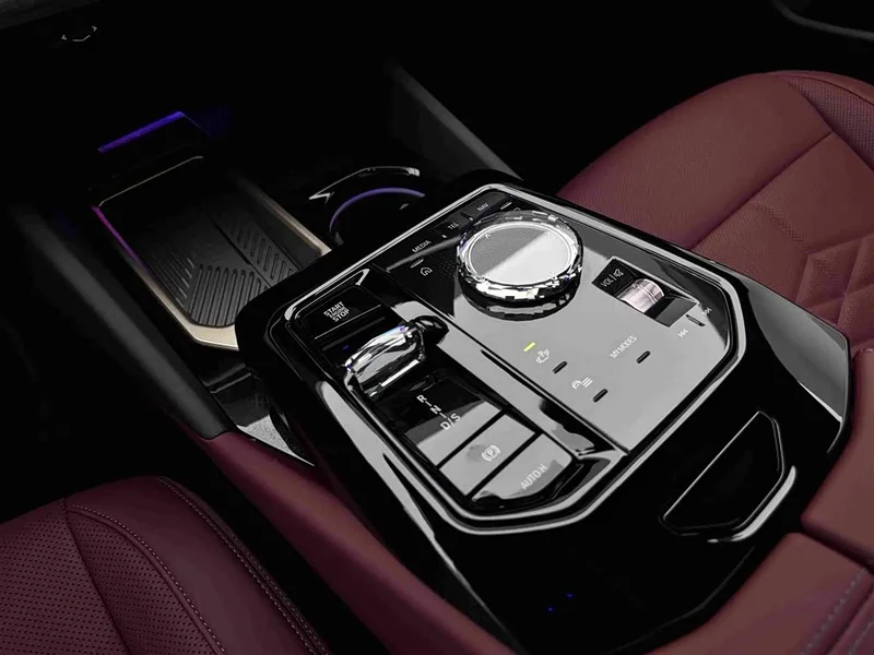 BMW 5-Series — фото 13