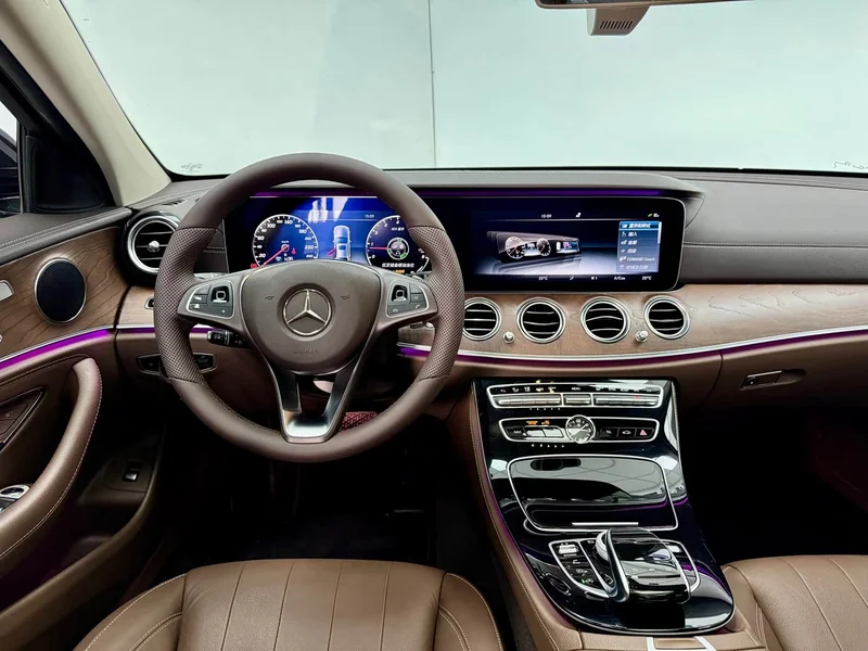 Mercedes-Benz E-Class — фото 18
