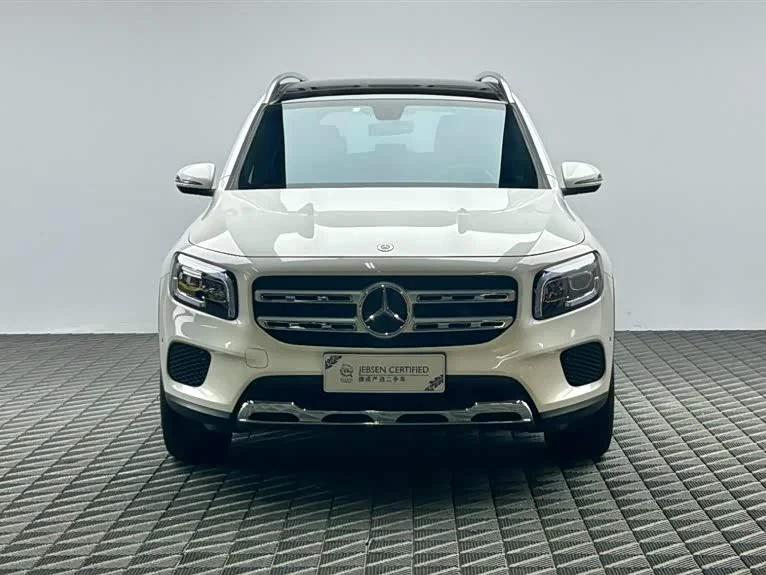 Mercedes-Benz GLB — фото 2