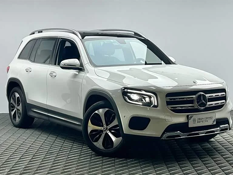 Mercedes-Benz GLB — фото 3