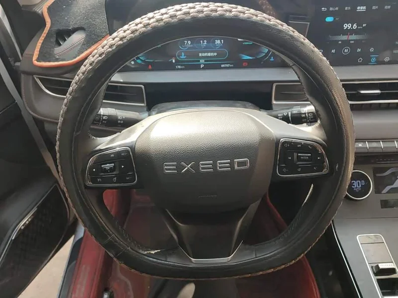Exeed Zhuifeng — фото 15