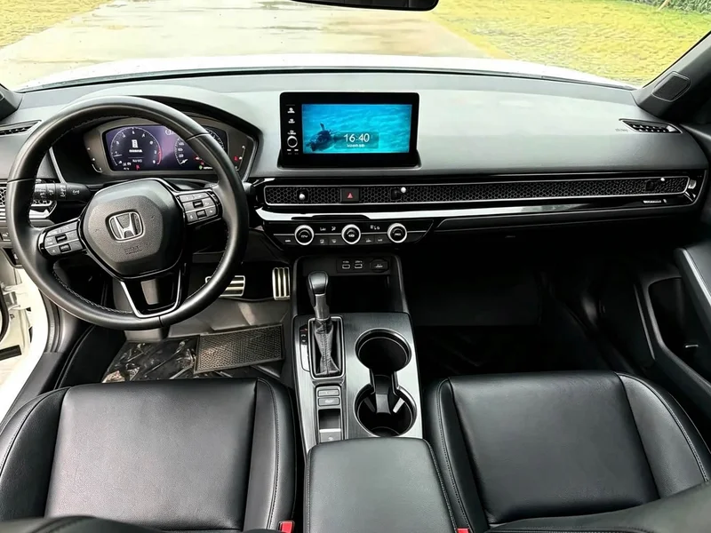 Honda Civic — фото 9