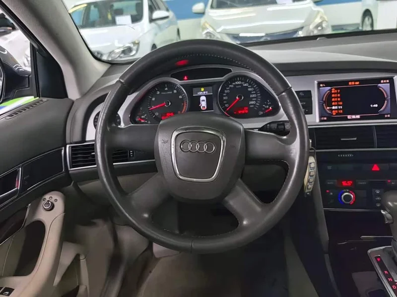 Audi A6L — фото 15