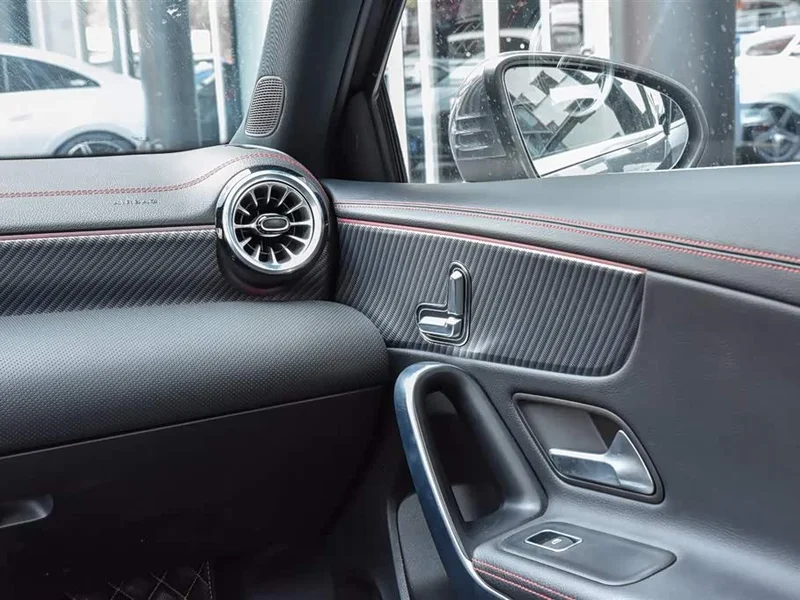 Mercedes-Benz A-Class — фото 11