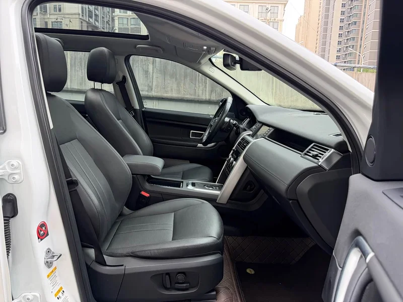 Land Rover Discovery — фото 14