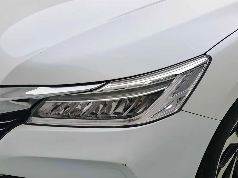 Honda Accord — фото 10