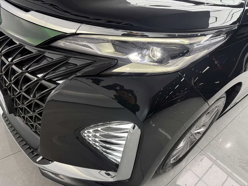 Toyota Sienna — фото 18