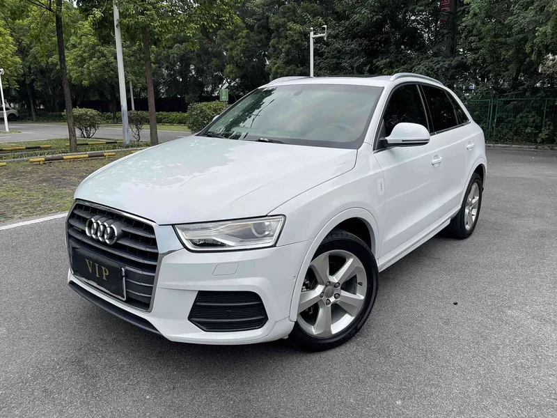 Audi Q3 — фото 1