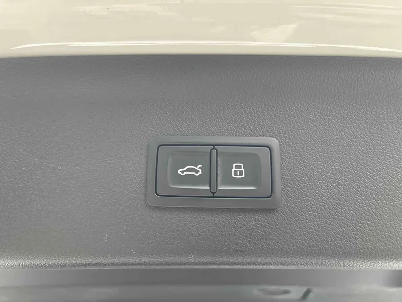 Audi Q3 — фото 16