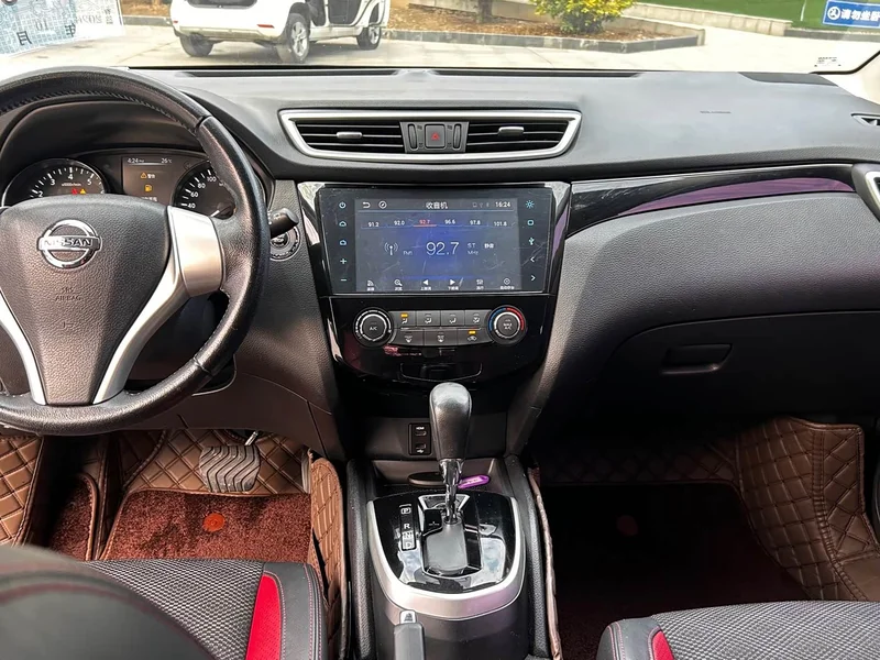 Nissan Qashqai — фото 12