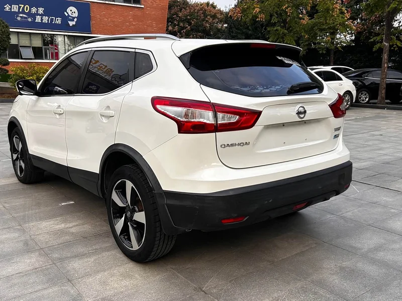 Nissan Qashqai — фото 5