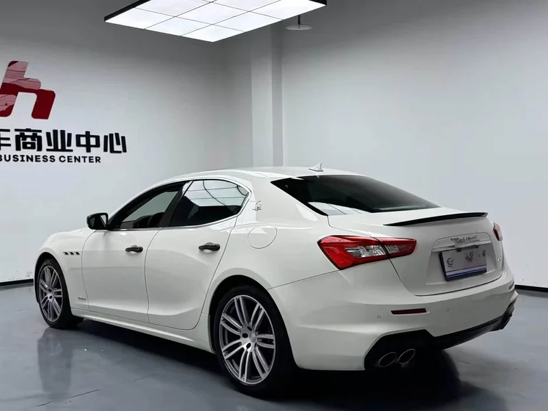 Maserati Ghibli — фото 7