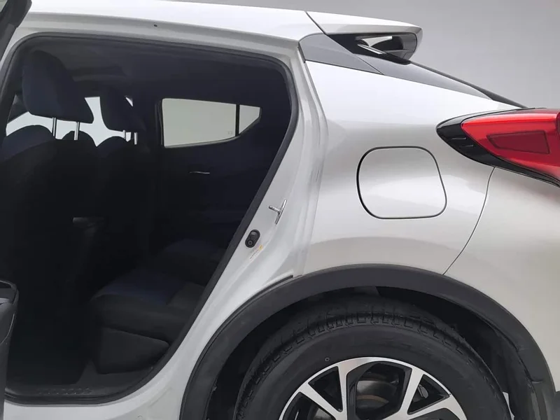Toyota C-HR — фото 15