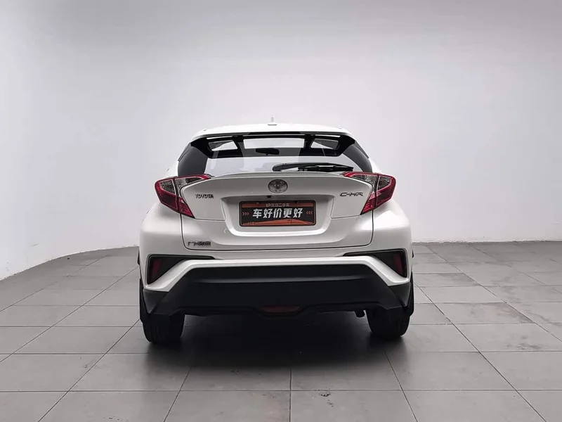 Toyota C-HR — фото 4