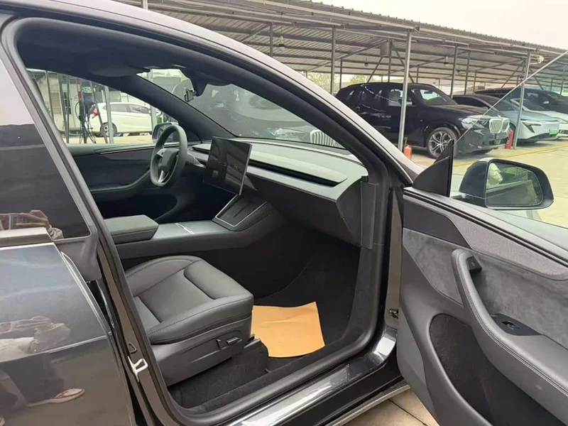 Tesla Model Y — фото 23