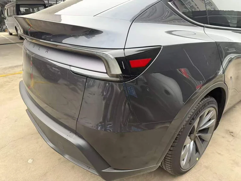 Tesla Model Y — фото 28