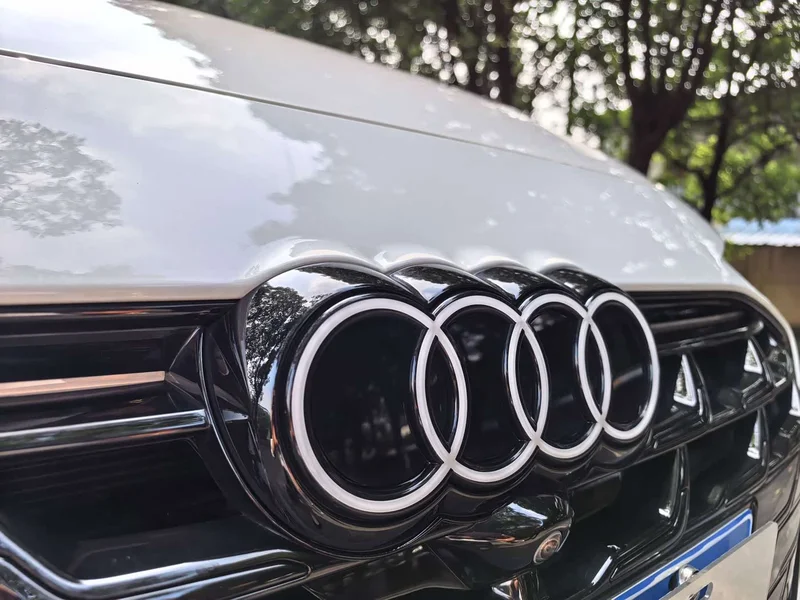 Audi A6L — фото 8